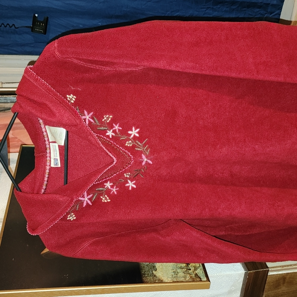 FADED GLORY WOMEN'S LONG SLEEVES HOODY  ( SIZE  L ).